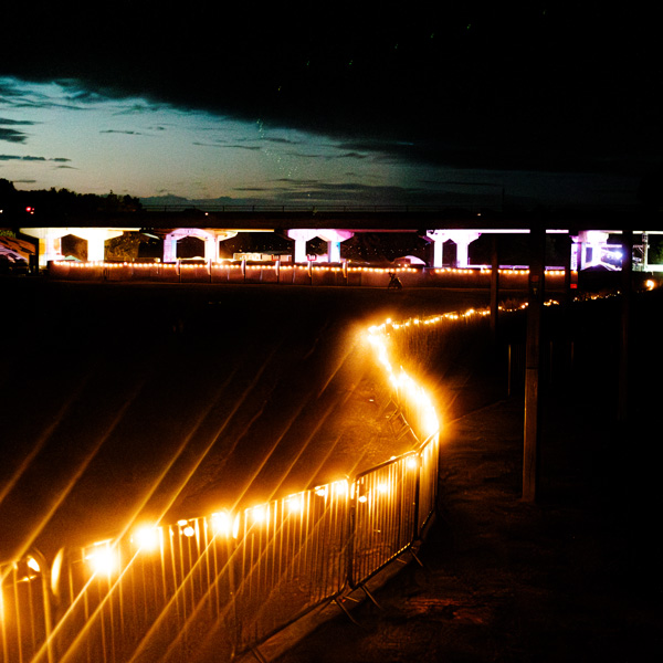 600under-the-bridge-various-22